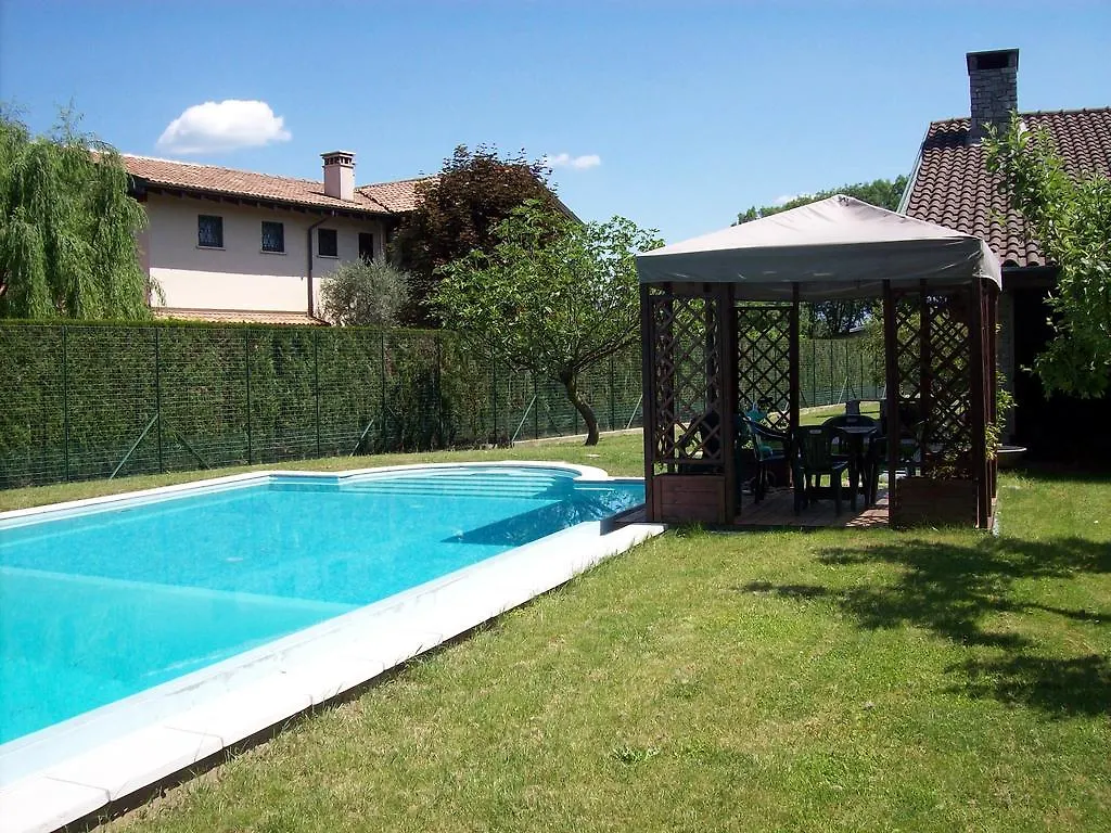 B&B Il Ciliegio Lomnago Italië