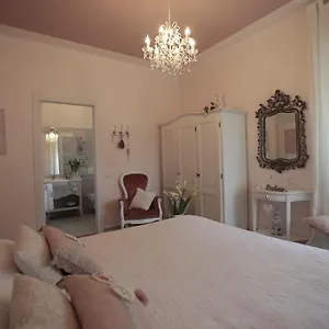 La Casa Di Pamela Bed & Breakfast